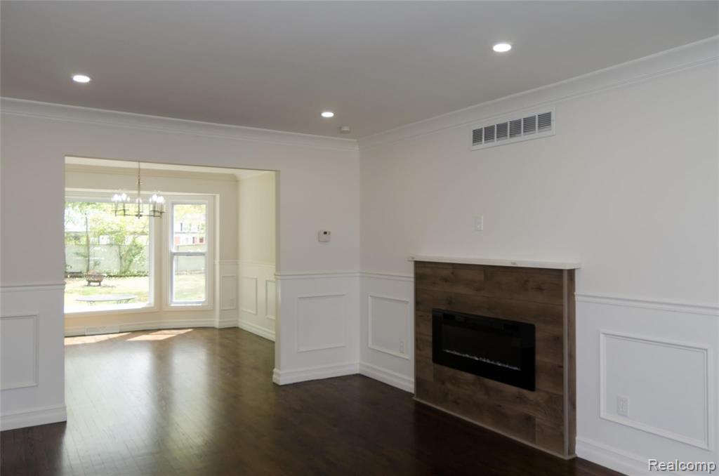 18151 Ramsgate Drive Lathrup Village, MI 48076 - Photo 15 of 47