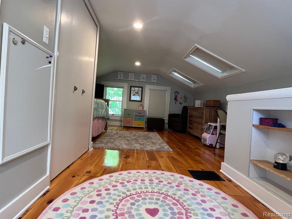 5730 North Rochester Road Rochester, MI 48306 - Photo 15 of 27