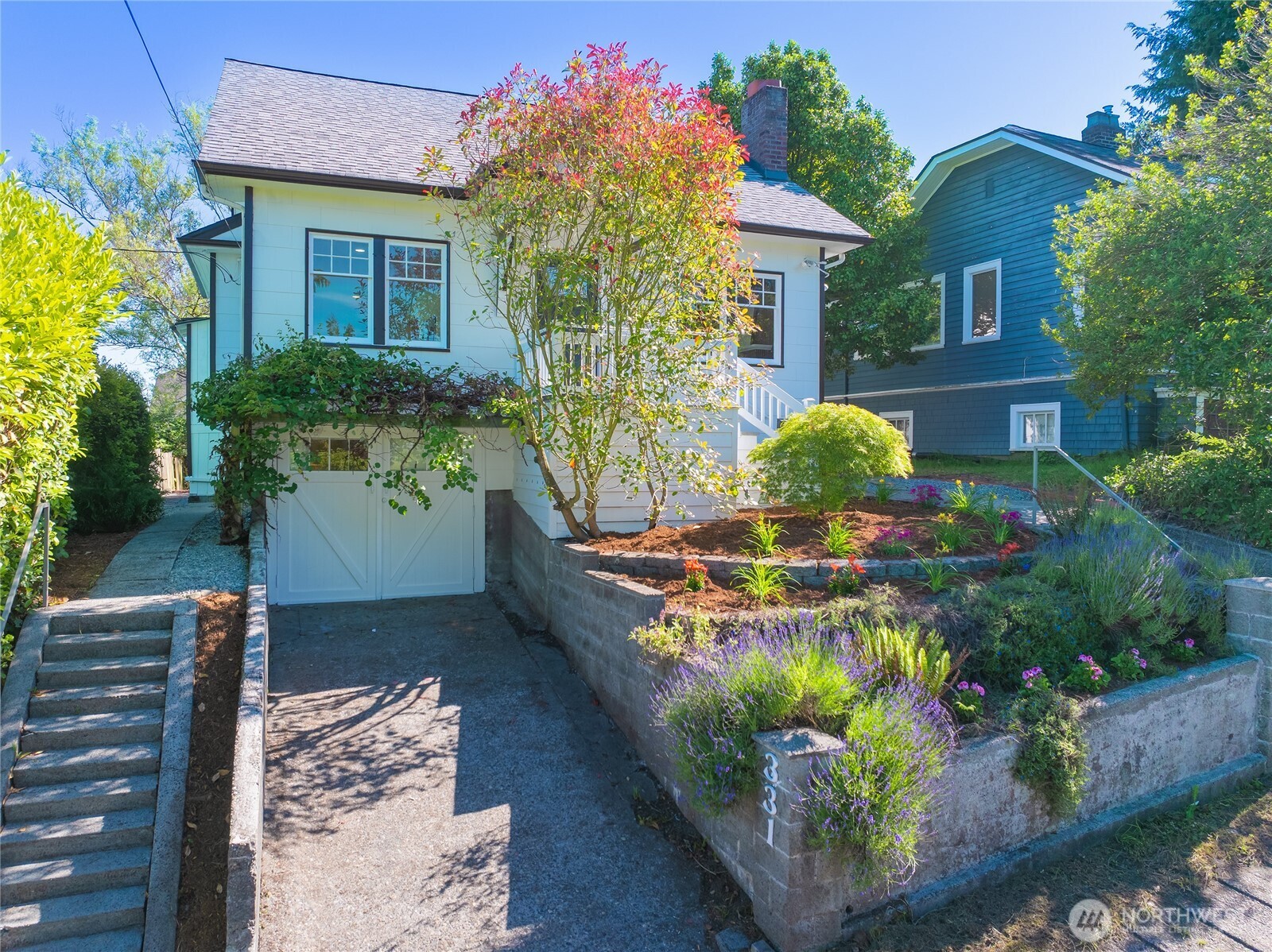 331 Northeast 53rd Street Seattle, WA 98105 - Photo 2 of 40