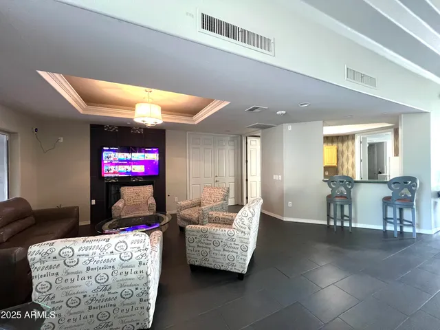 $260,000 | 2929 West Yorkshire Drive, Unit 2013, Phoenix, AZ 85027