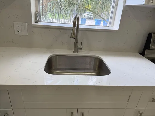 a close view of sink and tap