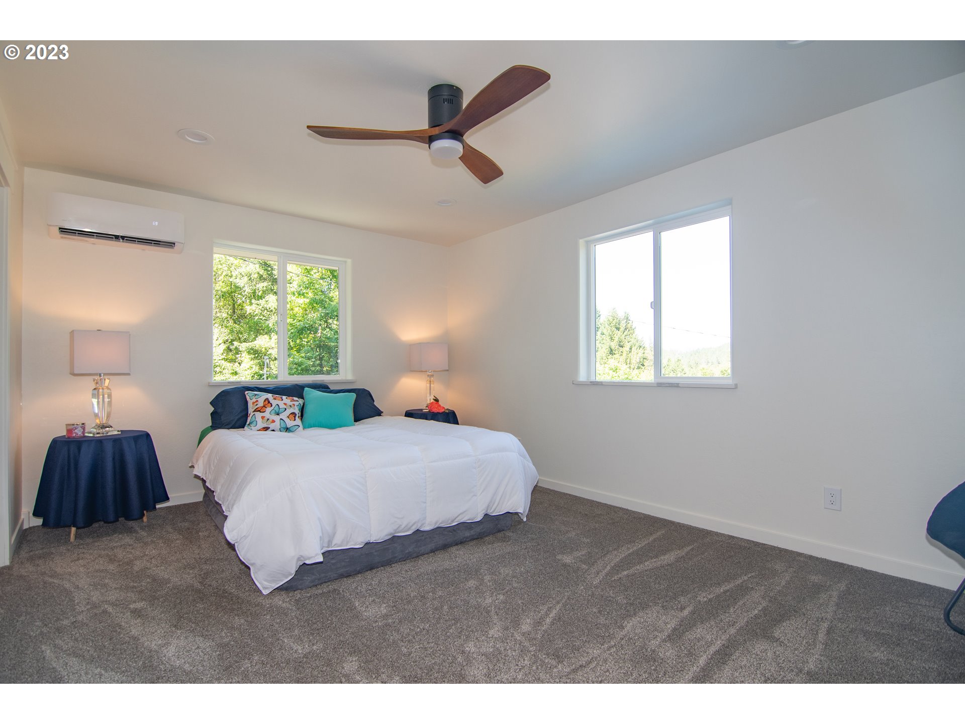 5227 Fish Hatchery Road Grants Pass, OR 97527 - Photo 21 of 38 Bedroom, Owner's Suite