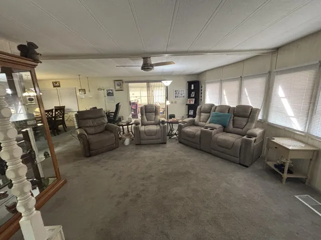 $59,900 | 6440 Cypress Lane, Lantana, FL 33462