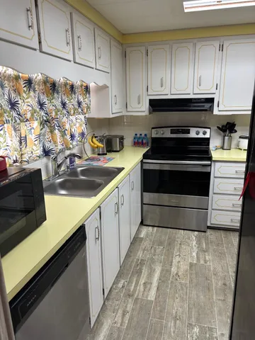 $59,900 | 6440 Cypress Lane, Lantana, FL 33462