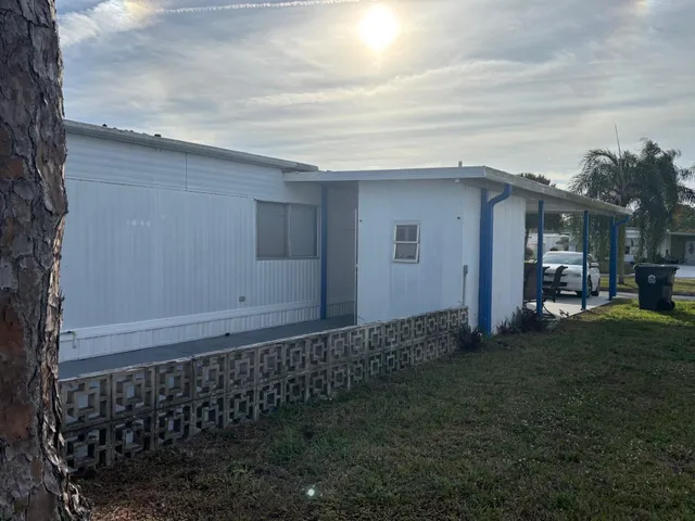 $59,900 | 6440 Cypress Lane, Lantana, FL 33462