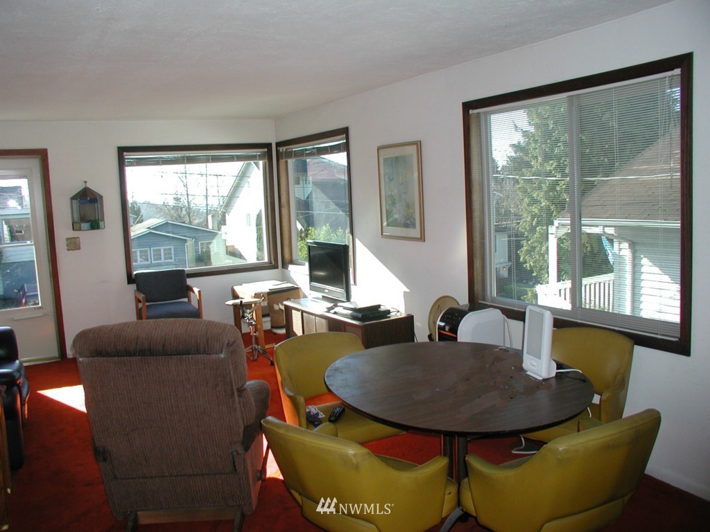 4122 Southwest Rose Street Seattle, WA 98136 - Photo 2 of 15 Gallery Image 2