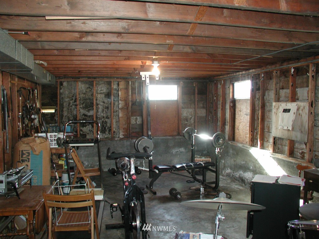 4122 Southwest Rose Street Seattle, WA 98136 - Photo 10 of 15 Gallery Image 10