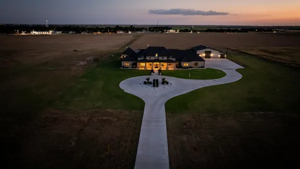 $1,799,000 | 8216 East County Road 6100, Idalou, TX 79329