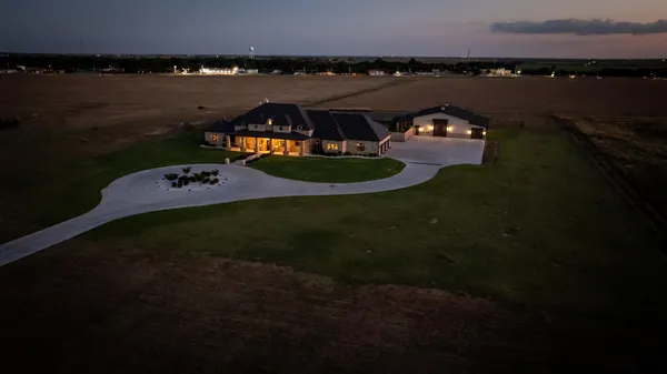 $1,799,000 | 8216 East County Road 6100, Idalou, TX 79329