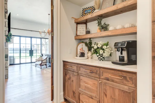 $1,799,000 | 8216 East County Road 6100, Idalou, TX 79329