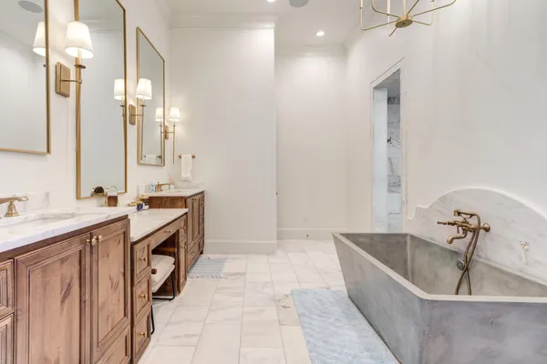 $1,799,000 | 8216 East County Road 6100, Idalou, TX 79329