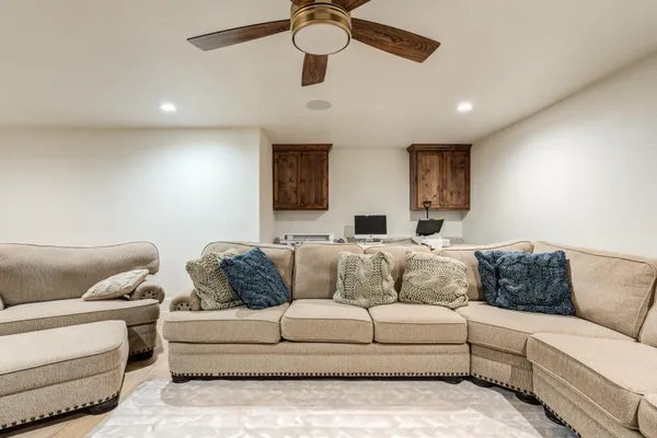 $1,799,000 | 8216 East County Road 6100, Idalou, TX 79329