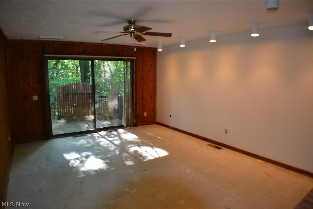 12183 Windcliff Road Strongsville, OH 44136 - Photo 23 of 34 Gallery Image 23