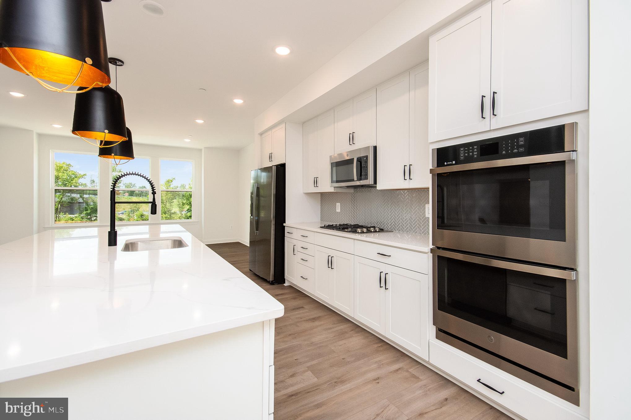 4973 Longmire Way Chantilly, VA 20151 - Photo 12 of 37
