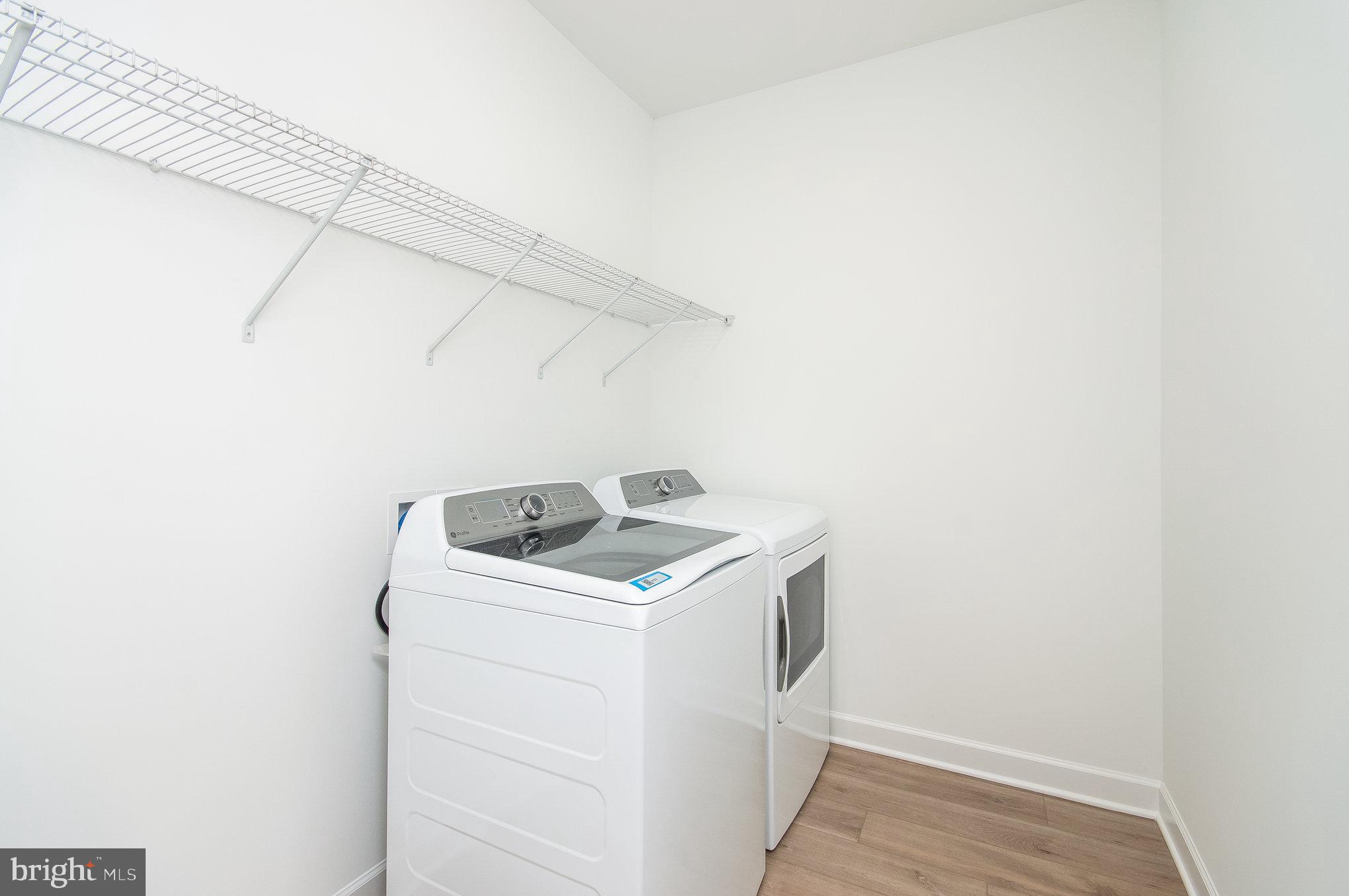 4973 Longmire Way Chantilly, VA 20151 - Photo 29 of 37 Laundry Room