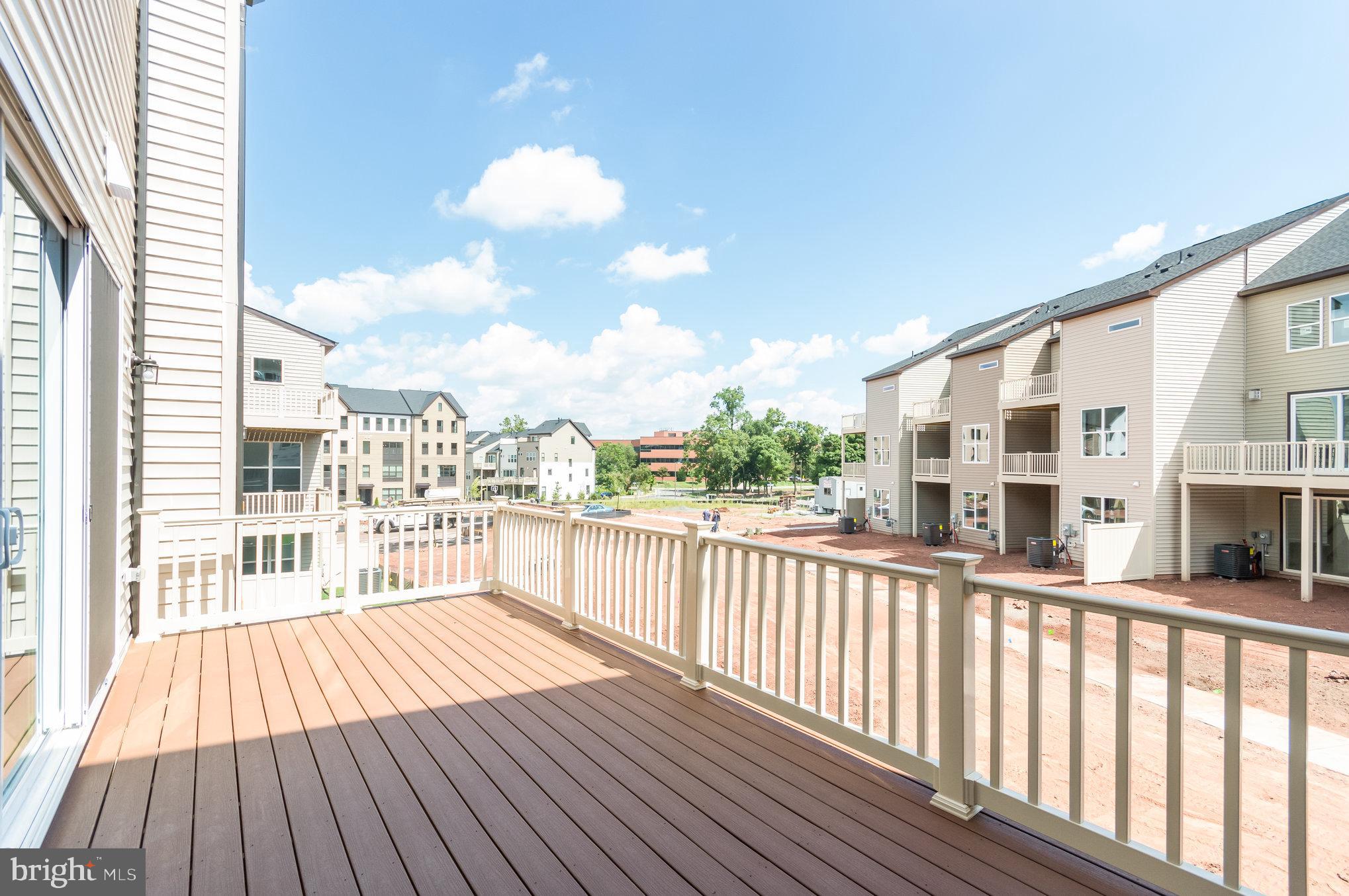 4973 Longmire Way Chantilly, VA 20151 - Photo 37 of 37 Deck