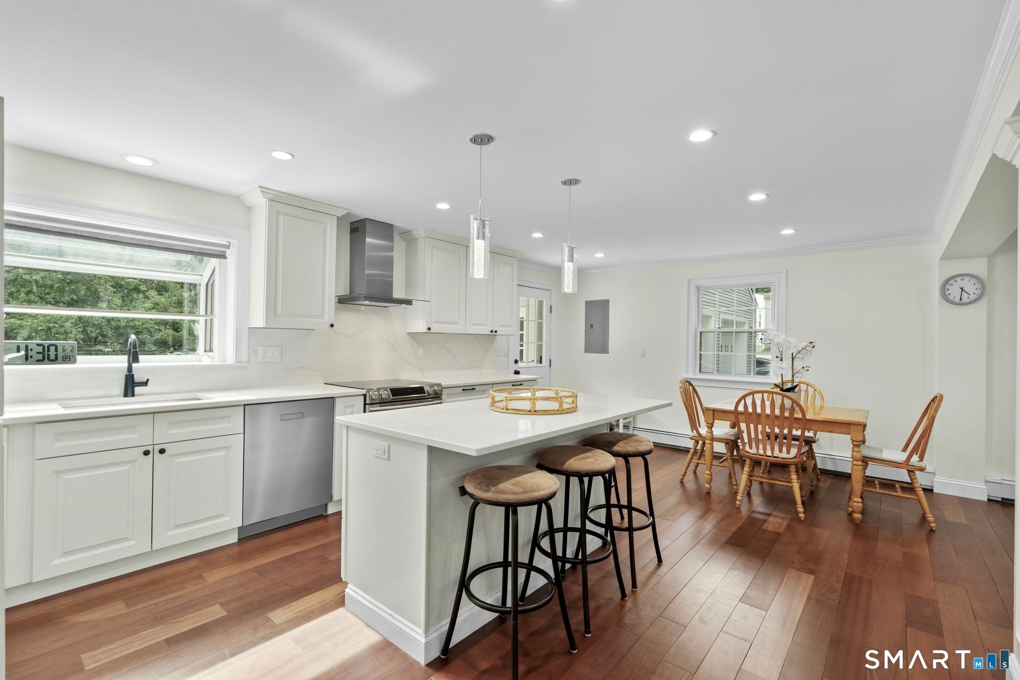 209 Westport Road Wilton, CT 06897 - Photo 11 of 34