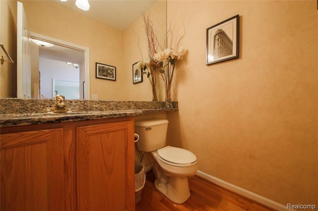 47459 Madison Road Canton, MI 48188 - Photo 7 of 27 7-photo-print-3138626.jpg