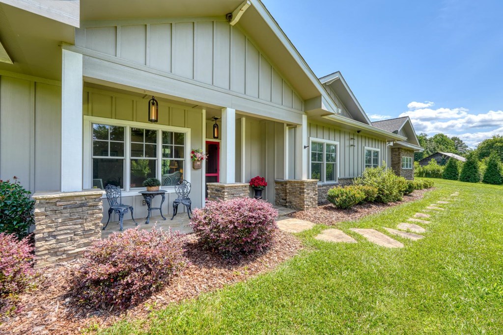 314 Winchester Cove Road Hayesville, NC 28904 - Photo 3 of 45