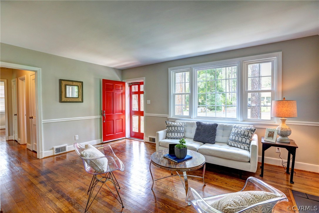 1407 Chowan Road Henrico, VA 23229 - Photo 4 of 40 Gallery Image 4
