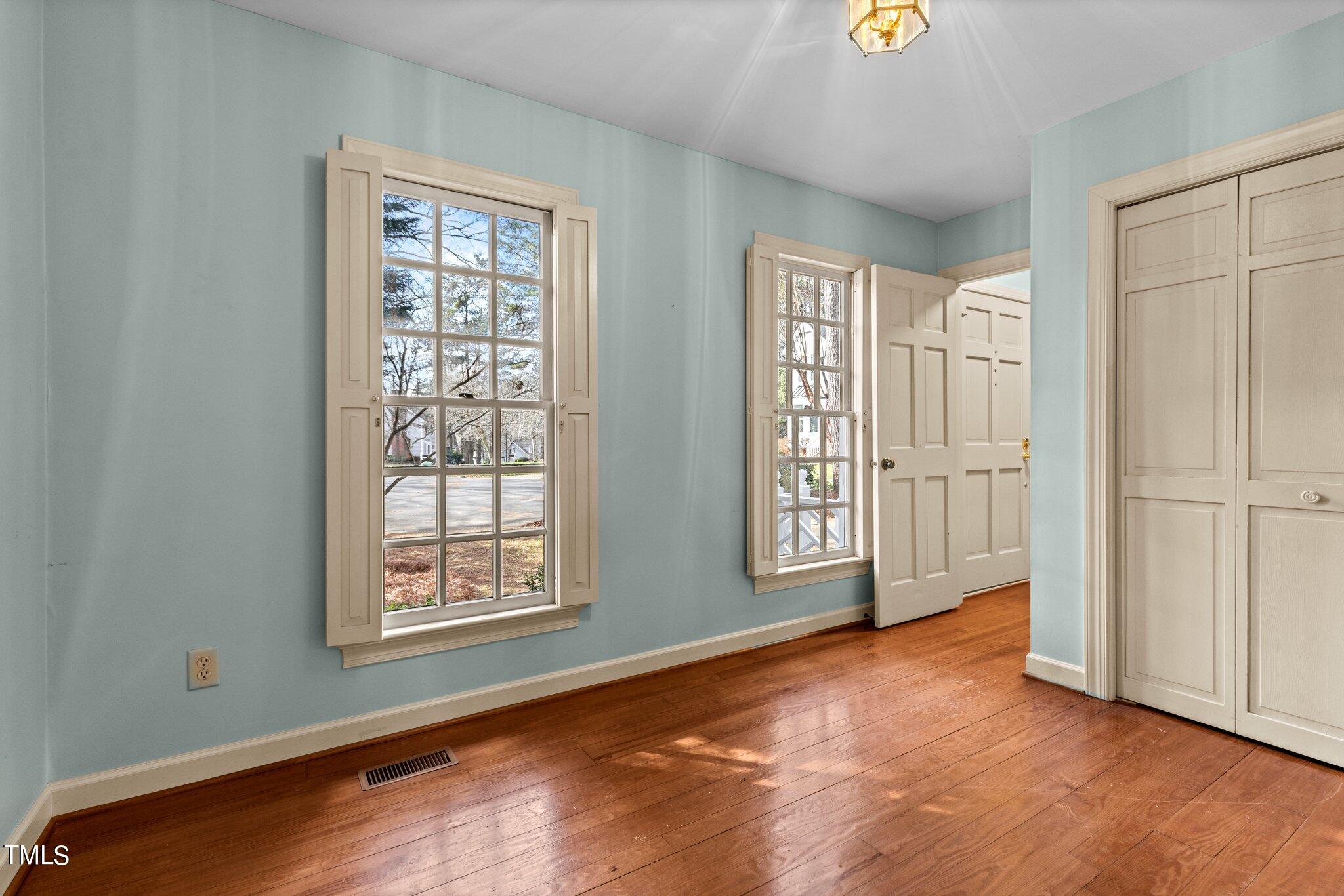 7132 Sandringham Drive Raleigh, NC 27613 - Photo 21 of 35 25-web-or-mls-8Y3A0704