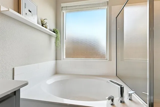 $419,900 | 505 Bighorn Pass, Denton, TX 76210