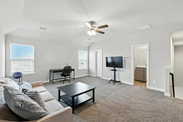 $419,900 | 505 Bighorn Pass, Denton, TX 76210