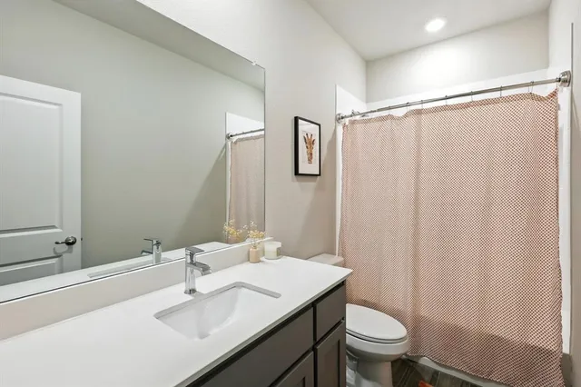 $419,900 | 505 Bighorn Pass, Denton, TX 76210