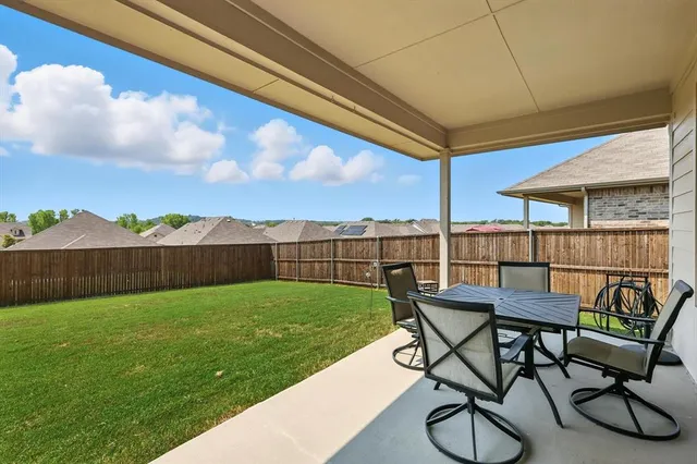 $419,900 | 505 Bighorn Pass, Denton, TX 76210