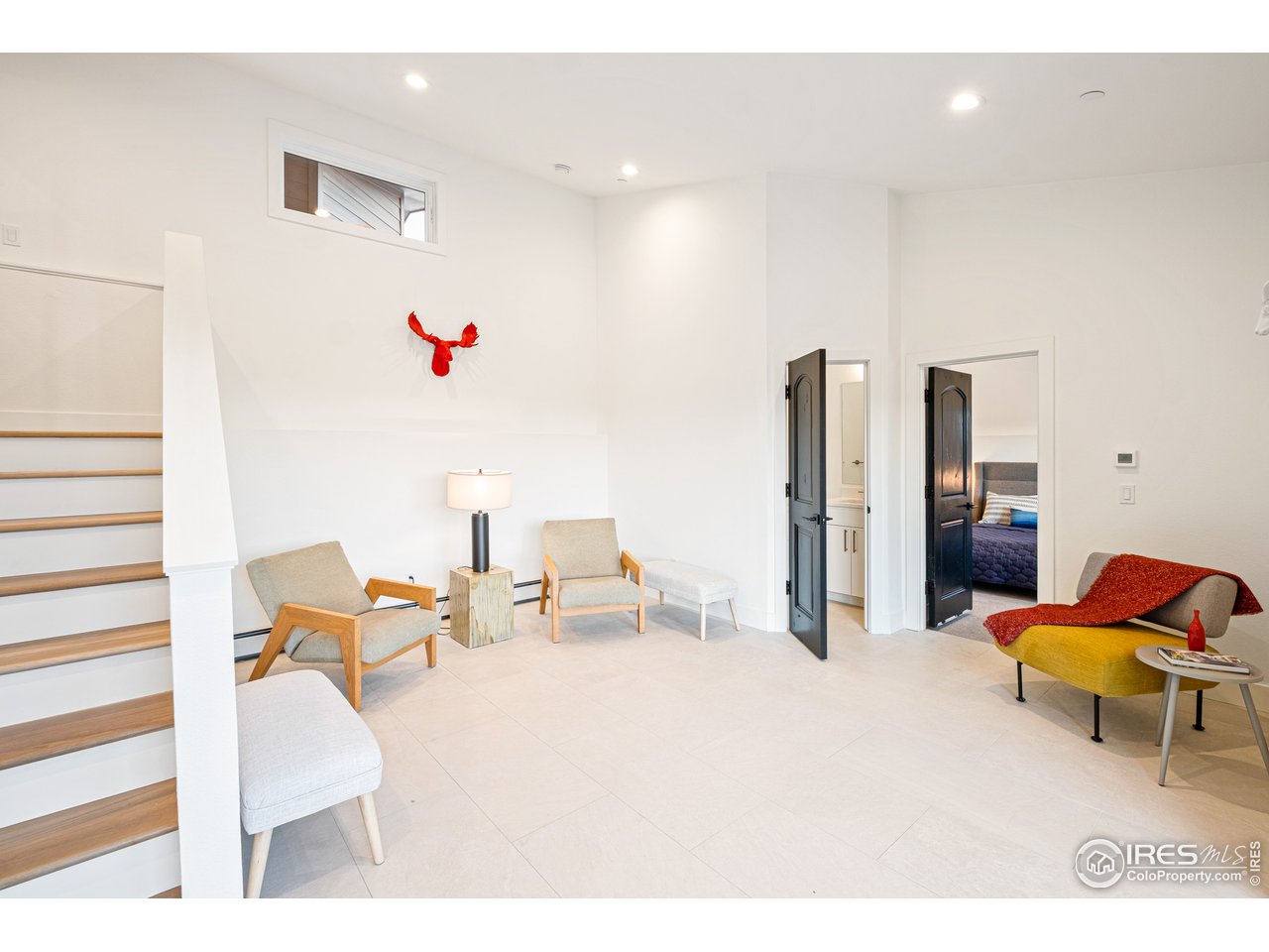 4872 Sugarloaf Road Boulder, CO 80302 - Photo 24 of 40 a living room with furniture