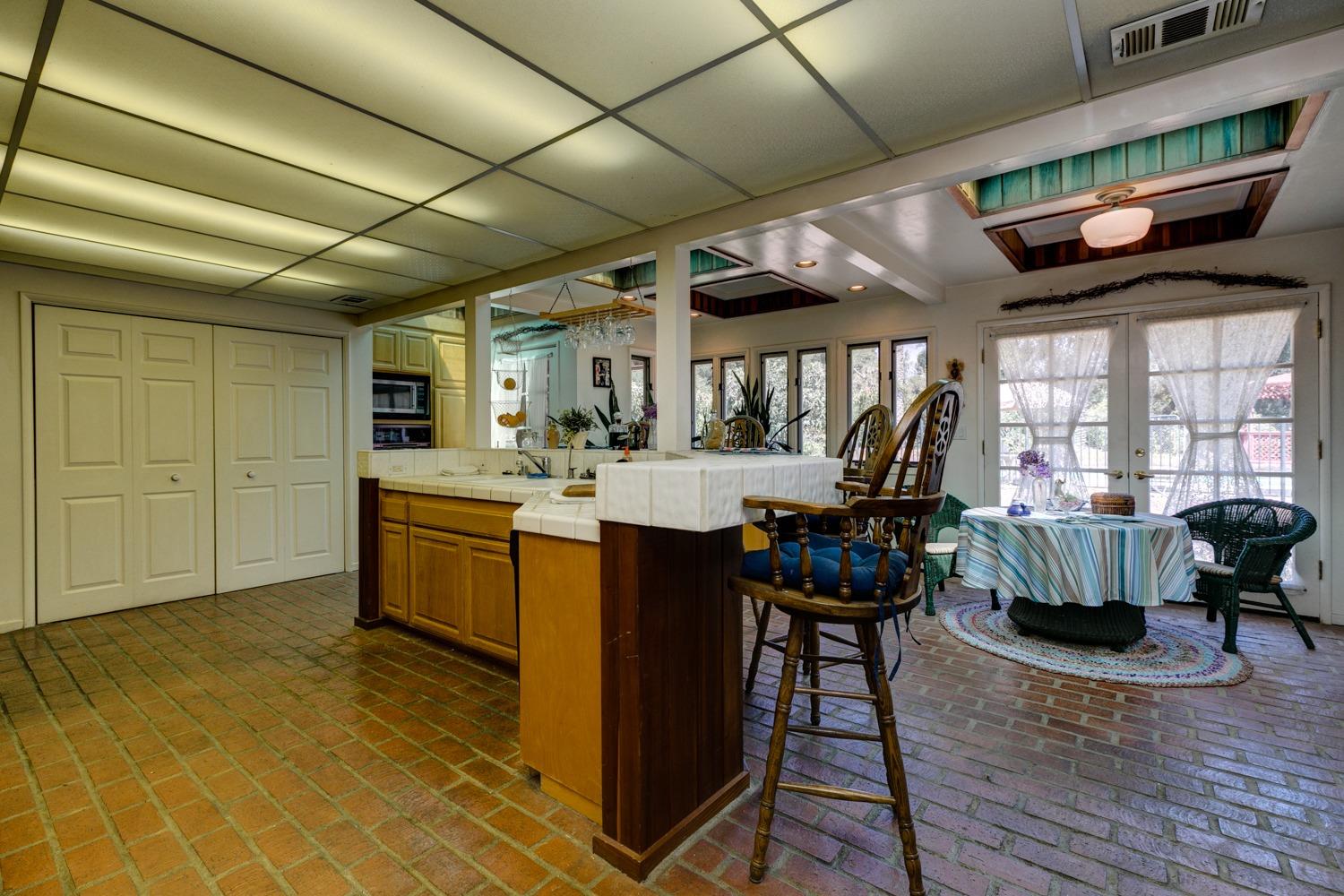 516 Palomar Road Ojai, CA 93023 - Photo 12 of 45 a view of a kitchen and dining room