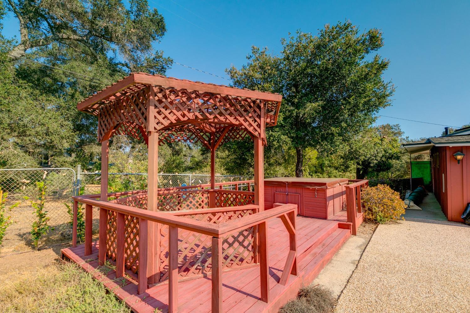 516 Palomar Road Ojai, CA 93023 - Photo 40 of 45 a view of balcony with wooden floor and outdoor seating