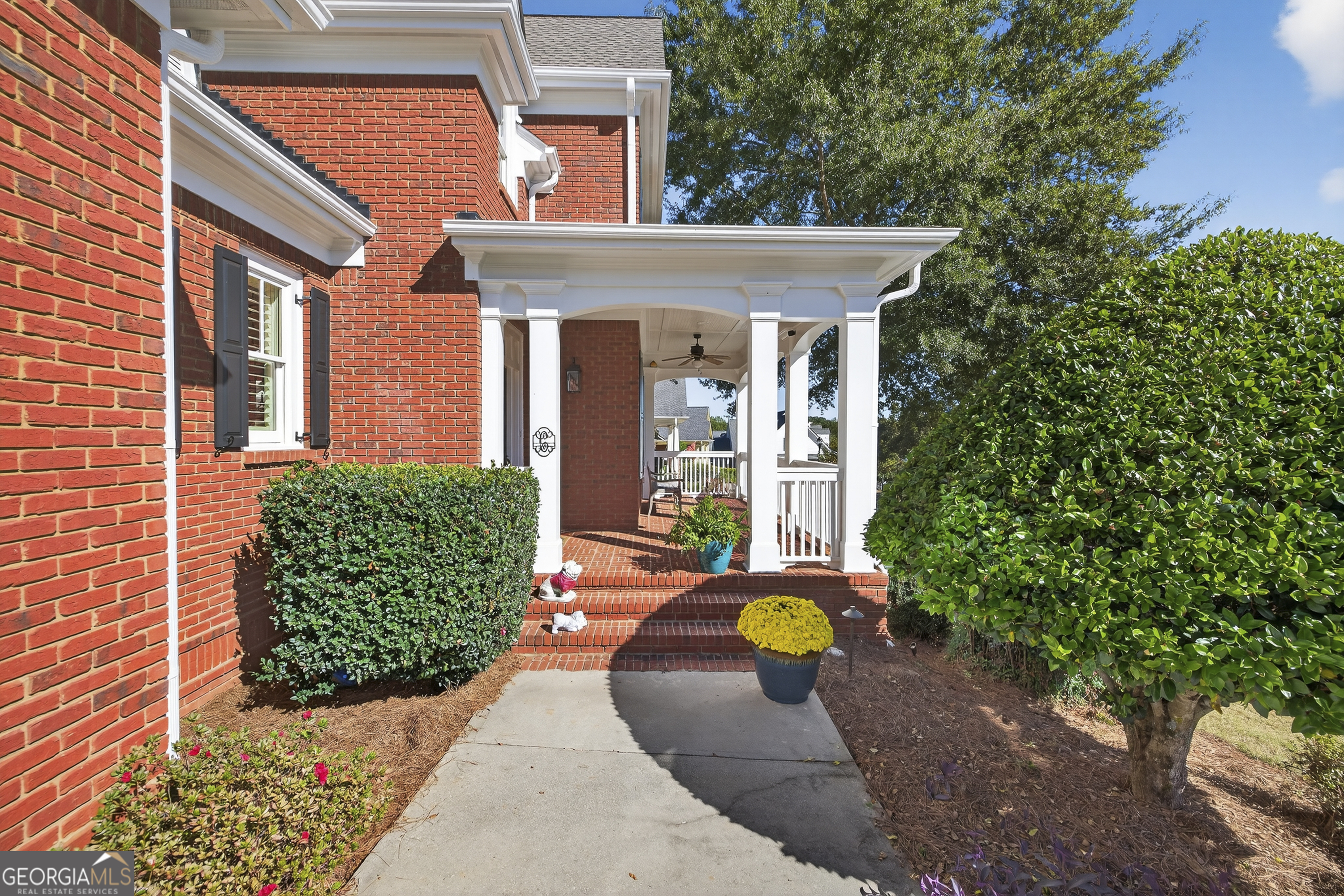 675 Garden Circle Statham, GA 30666 - Photo 3 of 98