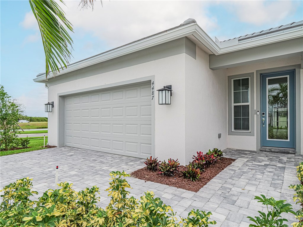 4487 Nautilus Circle Vero Beach, FL 32967 - Photo 5 of 31