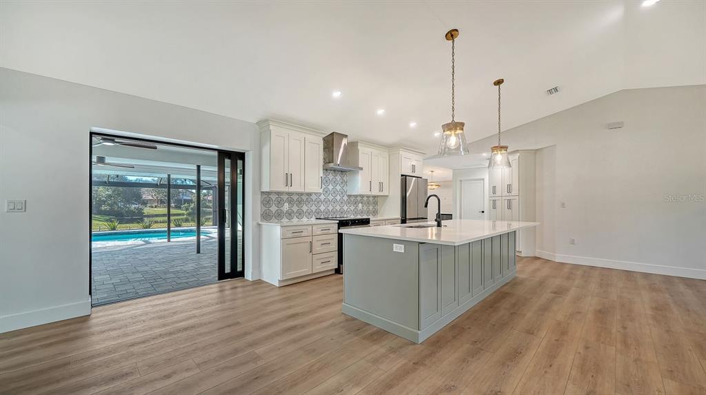 5468 Wilkinson Road Sarasota, FL 34233 - Photo 13 of 69