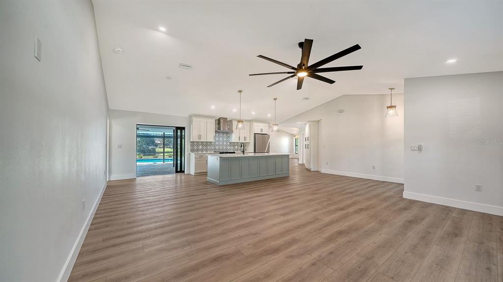 5468 Wilkinson Road Sarasota, FL 34233 - Photo 15 of 69