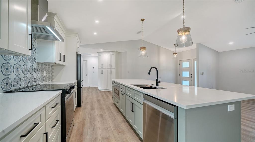 5468 Wilkinson Road Sarasota, FL 34233 - Photo 18 of 69