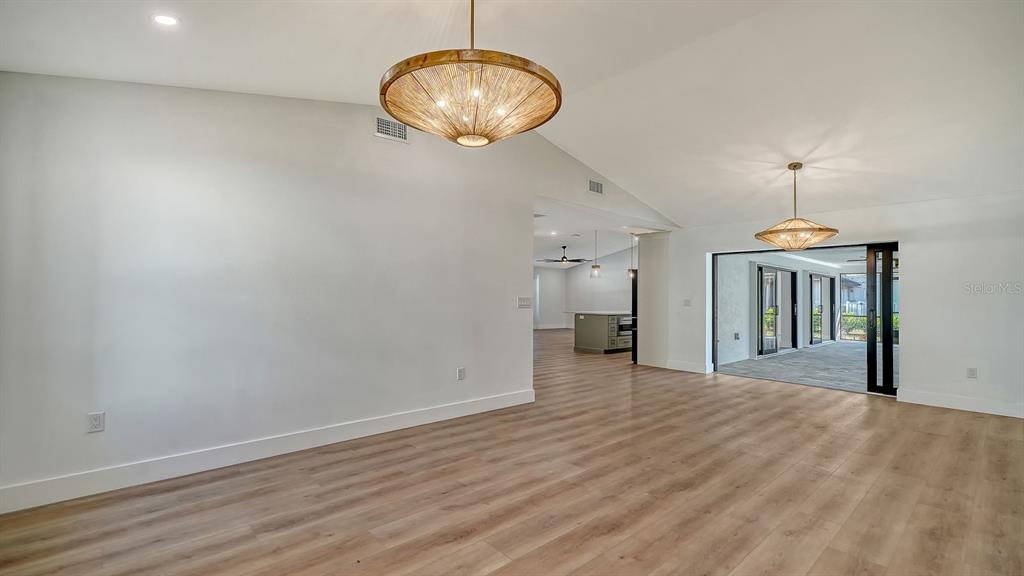 5468 Wilkinson Road Sarasota, FL 34233 - Photo 22 of 69