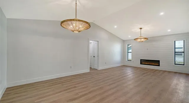 $4,950 | 5468 Wilkinson Road, Sarasota, FL 34233