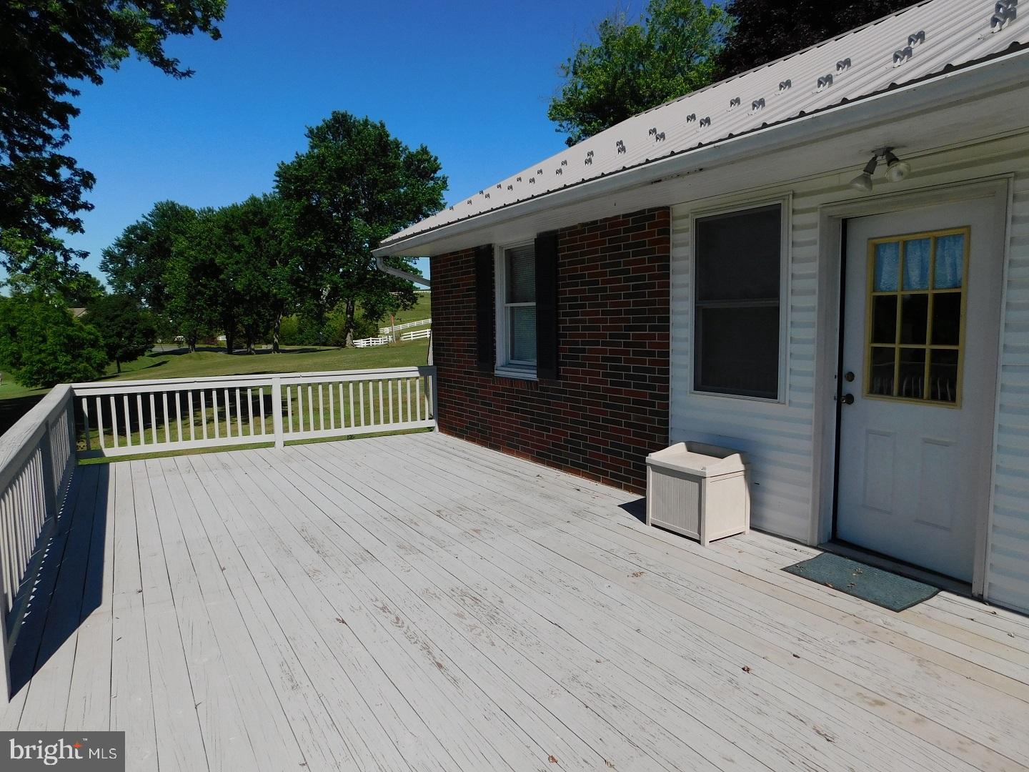 691 Scotland Road Quarryville, PA 17566 - Photo 9 of 15 Deck