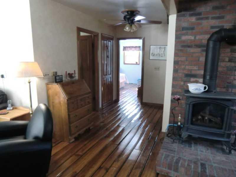 320 Town Farm Road Sidney, ME 04330 - Photo 10 of 23 Hallway.