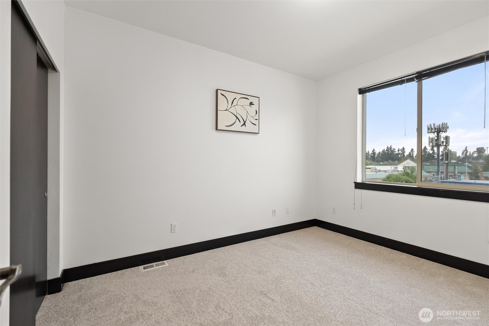 4000 Northeast 3rd Place Renton, WA 98056 - Photo 28 of 40