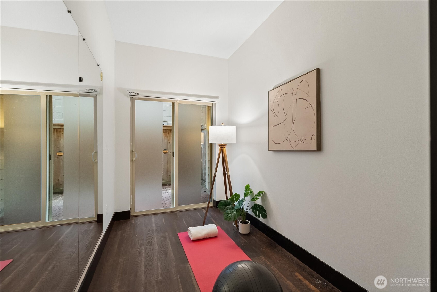 4000 Northeast 3rd Place Renton, WA 98056 - Photo 4 of 40