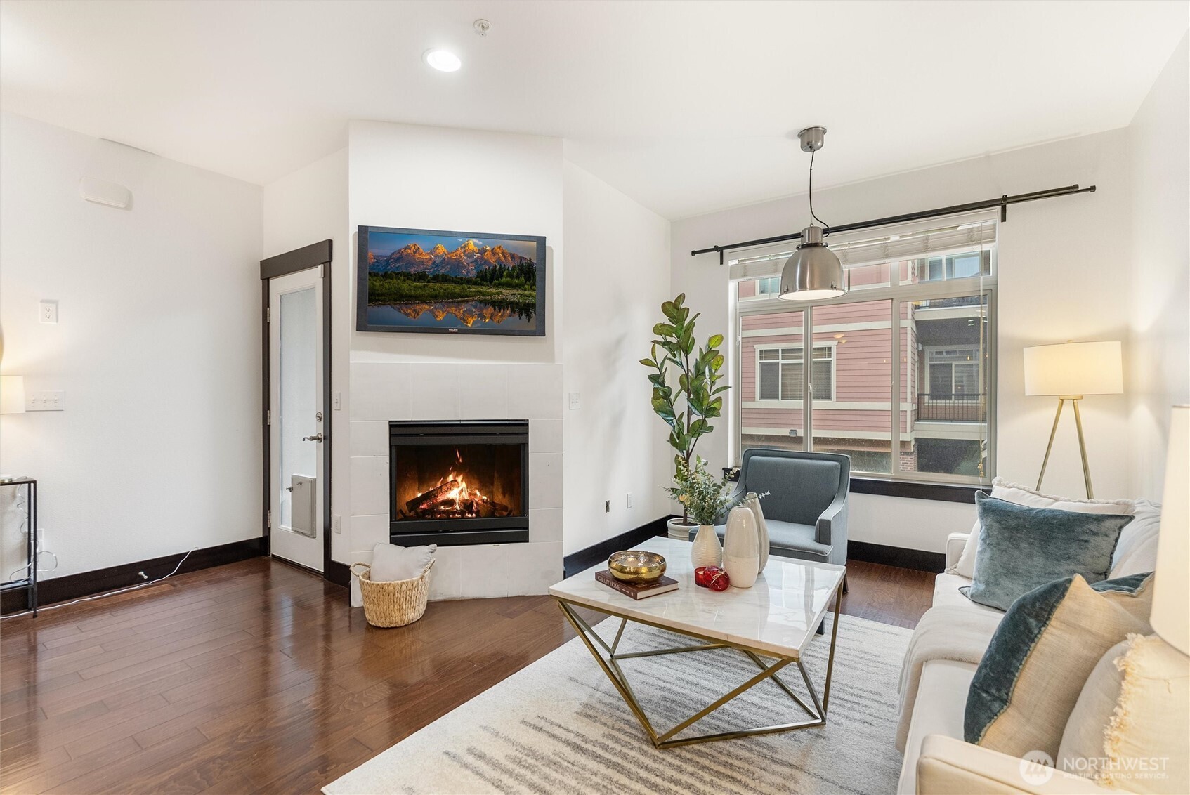 4000 Northeast 3rd Place Renton, WA 98056 - Photo 6 of 40