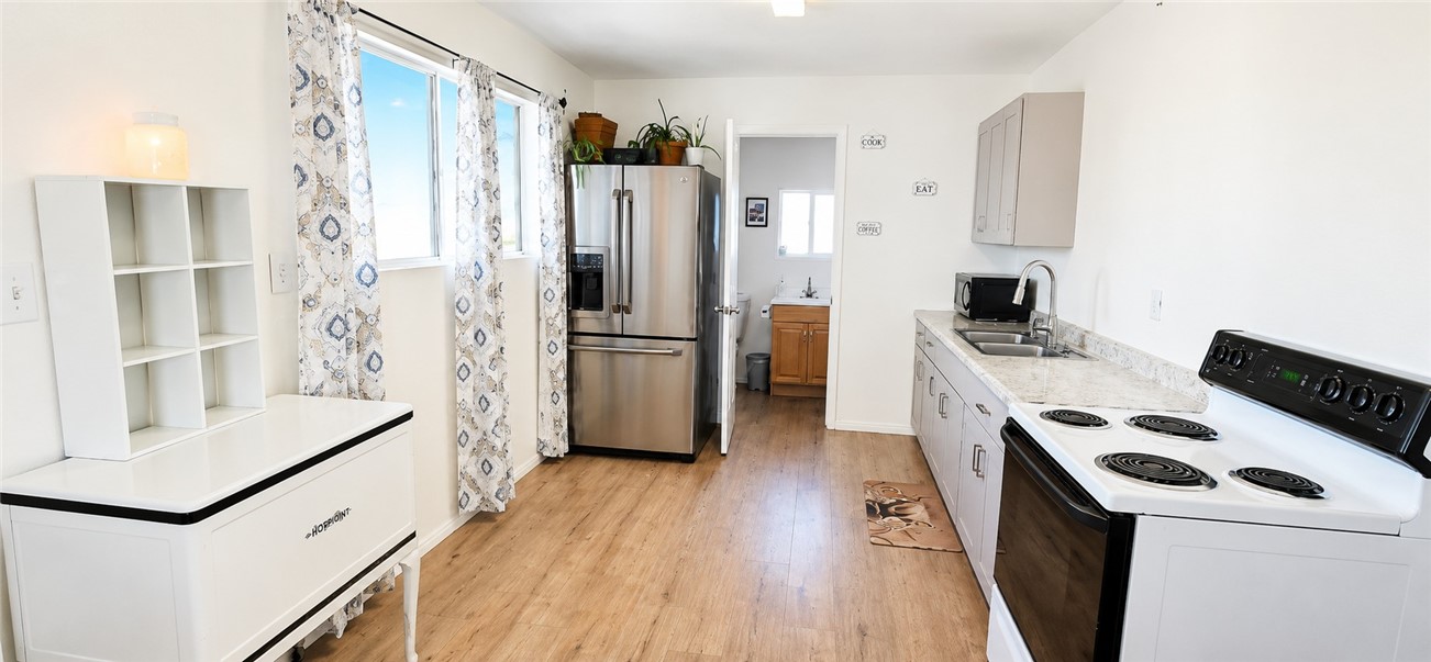 4810 Ehrenberg Road Golden Valley, AZ 86413 - Photo 30 of 31