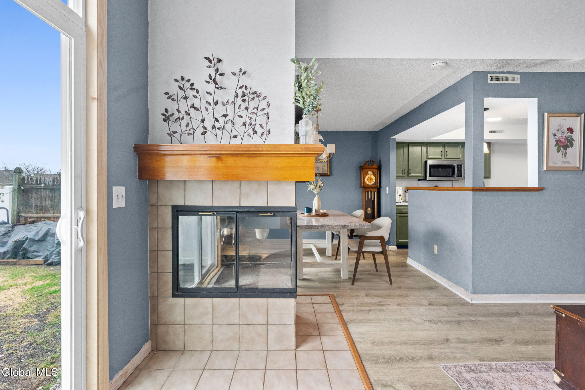 18 Justine Court Rensselaer, NY 12144 - Photo 4 of 24 4-web-or-mls-8-justine-ct