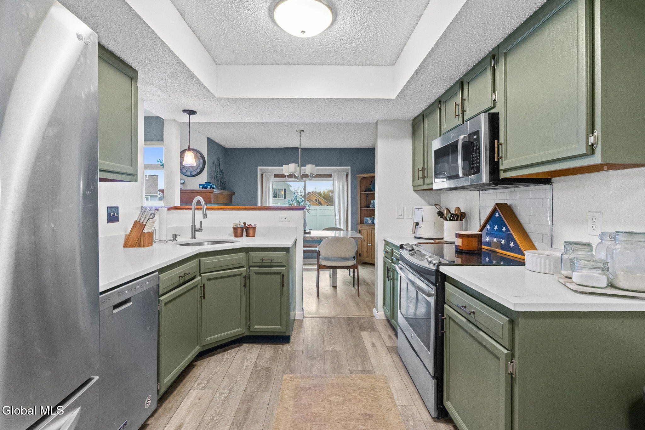 18 Justine Court Rensselaer, NY 12144 - Photo 6 of 24 20-web-or-mls-8-justine-ct