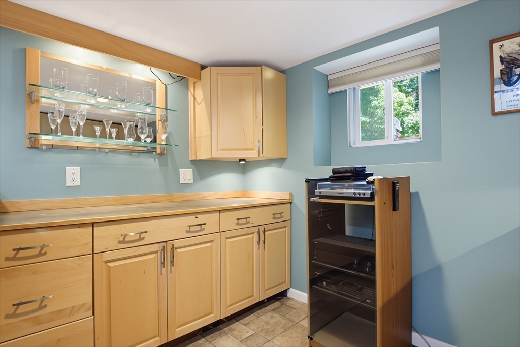 26 Grover Road Medford, MA 02155 - Photo 27 of 41