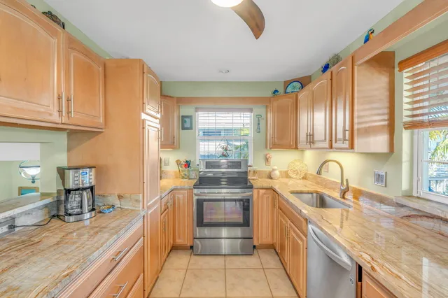 $1,335,000 | 28560 Doubloon Road, Summerland Key, FL 33042