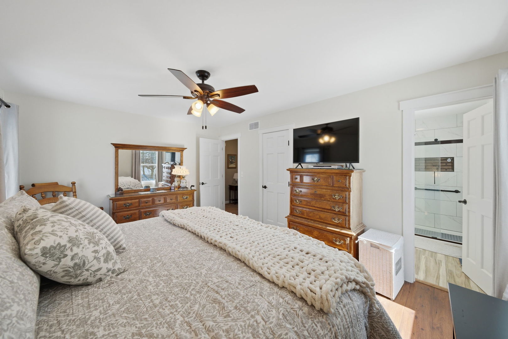 11N215 Capulet Circle Elgin, IL 60124 - Photo 15 of 27